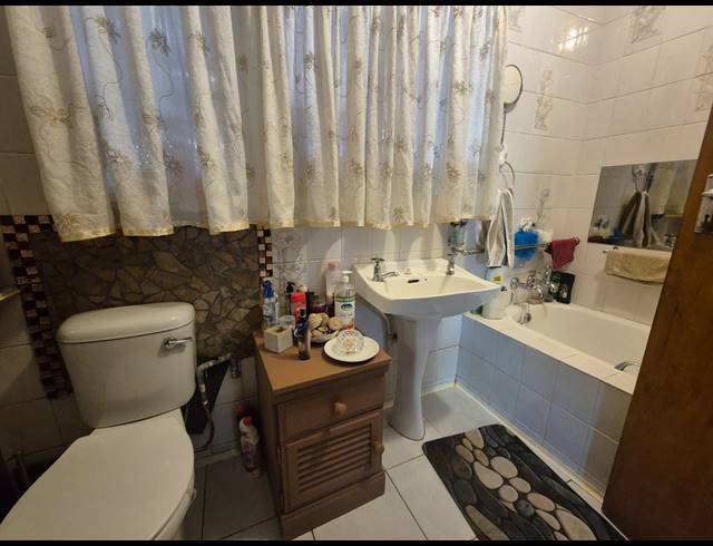 3 BEDROOM HOUSE FOR SALE IN SONLAND PARK